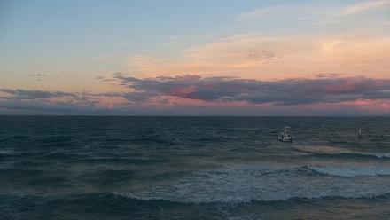 Rod & Reel Pier Live Webcam - Oct 10, 2025, 7:07pm EDT
