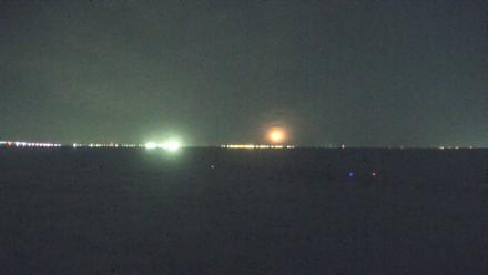 Rod & Reel Pier Live Webcam - Nov 12, 2025, 12:09am EST