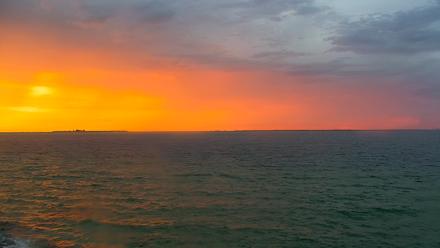 Rod & Reel Pier Live Webcam - Oct 19, 2025, 6:58pm EDT