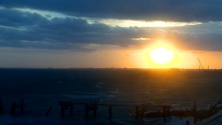 Rod & Reel Pier Live Webcam - Nov 10, 2025, 7:00am EST
