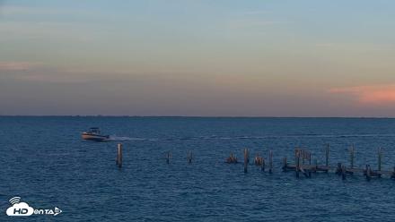 Anna Maria Island Florida Live Webcam - Apr 26, 2026, 7:48pm EDT