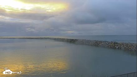 Dana Point Harbor Laguna Cliffs Resort Live Webcam - Oct 23, 2026, 7:18am PDT