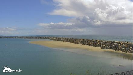 Dana Point Harbor Laguna Cliffs Resort Live Webcam - Apr 13, 2026, 2:25pm PDT