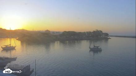Dana Point Harbor Laguna Cliffs Resort Live Webcam - Aug 26, 2026, 6:26am PDT