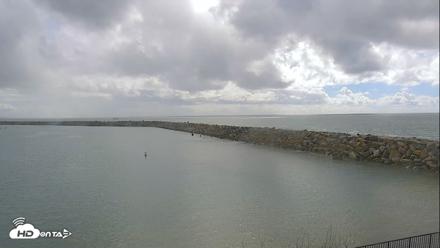 Dana Point Harbor Laguna Cliffs Resort Live Webcam - Oct 22, 2026, 11:51am PDT