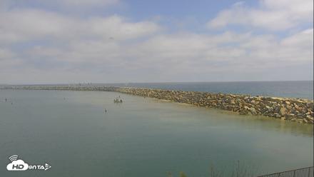 Dana Point Harbor Laguna Cliffs Resort Live Webcam - May 7, 2026, 2:05pm PDT