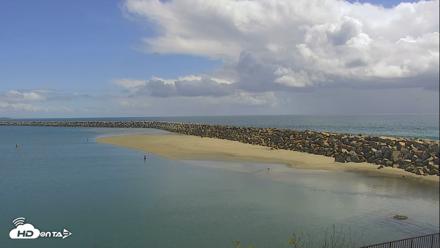 Dana Point Harbor Laguna Cliffs Resort Live Webcam - Apr 13, 2026, 2:27pm PDT