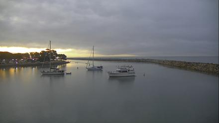 Dana Point Harbor Laguna Cliffs Resort Live Webcam - Oct 21, 2025, 6:49am PDT