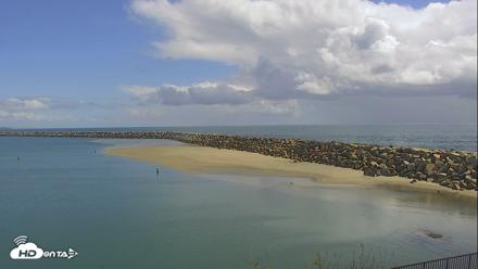 Dana Point Harbor Laguna Cliffs Resort Live Webcam - Apr 13, 2026, 2:28pm PDT