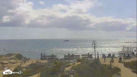 Dana Point Harbor Laguna Cliffs Resort Live Webcam - Apr 26, 2026, 3:26pm PDT