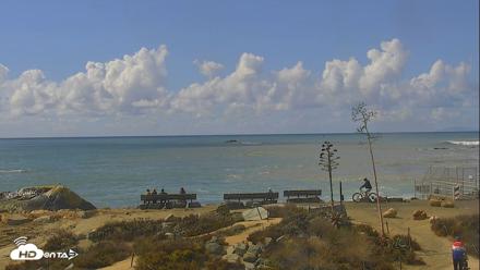 Dana Point Harbor Laguna Cliffs Resort Live Webcam - Oct 22, 2026, 12:17pm PDT