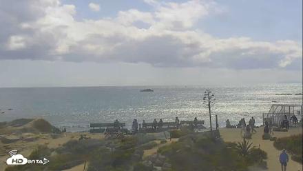 Dana Point Harbor Laguna Cliffs Resort Live Webcam - Apr 26, 2026, 3:26pm PDT