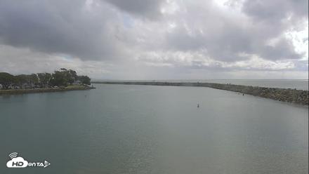 Dana Point Harbor Laguna Cliffs Resort Live Webcam - Oct 22, 2026, 11:52am PDT