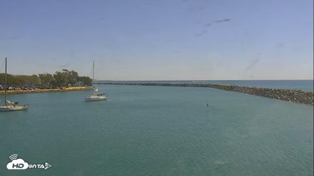 Dana Point Harbor Laguna Cliffs Resort Live Webcam - Oct 15, 2026, 1:05pm PDT