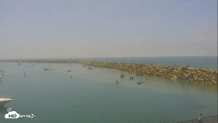 Dana Point Harbor Laguna Cliffs Resort Live Webcam - Jul 25, 2026, 11:52am PDT