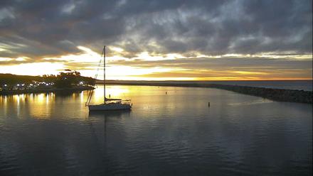 Dana Point Harbor Laguna Cliffs Resort Live Webcam - Dec 4, 2025, 6:17am PST
