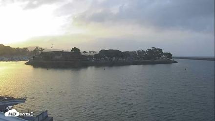 Dana Point Harbor Laguna Cliffs Resort Live Webcam - May 18, 2026, 6:21am PDT