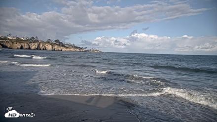 Dana Point Harbor Laguna Cliffs Resort Live Webcam - Apr 13, 2026, 7:50am PDT