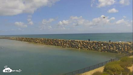Dana Point Harbor Laguna Cliffs Resort Live Webcam - May 27, 2026, 3:02pm PDT