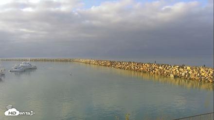 Dana Point Harbor Laguna Cliffs Resort Live Webcam - May 25, 2026, 7:20am PDT