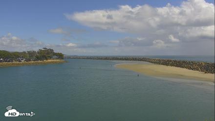 Dana Point Harbor Laguna Cliffs Resort Live Webcam - Apr 13, 2026, 2:37pm PDT