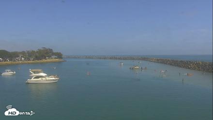 Dana Point Harbor Laguna Cliffs Resort Live Webcam - Jul 27, 2026, 3:52pm PDT