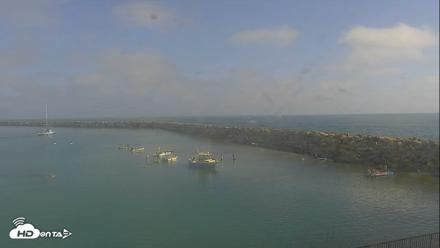Dana Point Harbor Laguna Cliffs Resort Live Webcam - Sep 11, 2026, 4:10pm PDT