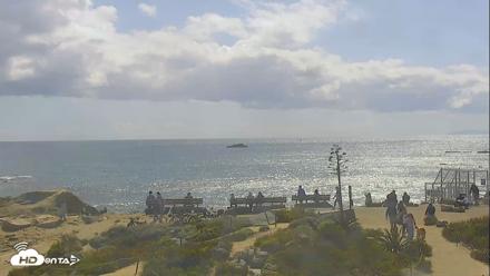 Dana Point Harbor Laguna Cliffs Resort Live Webcam - Apr 26, 2026, 3:26pm PDT