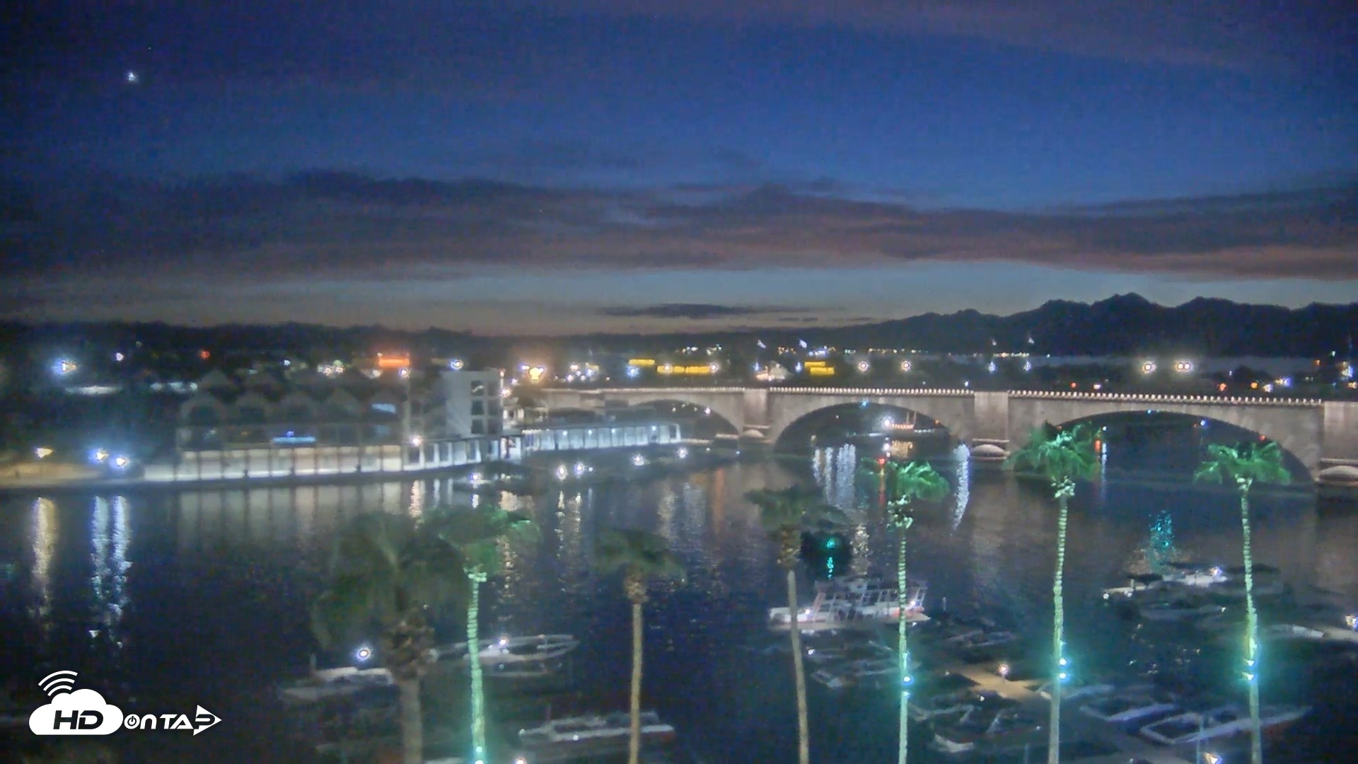 Snapshot of Lake Havasu London Bridge Live Webcam taken Aug 22, 2026, 8:04pm MST