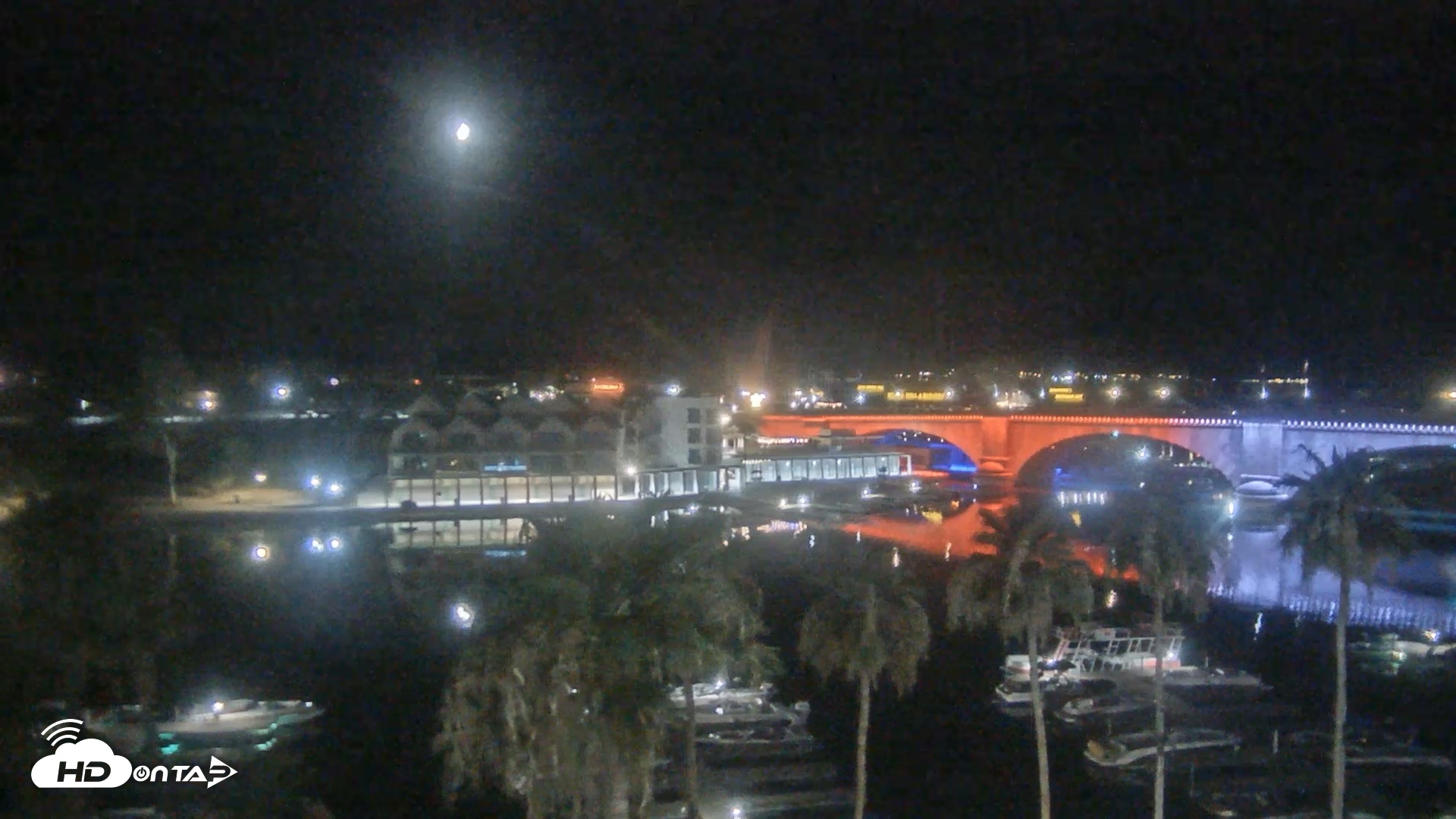 Snapshot of Lake Havasu London Bridge Live Webcam taken Jun 21, 2026, 11:41pm MST