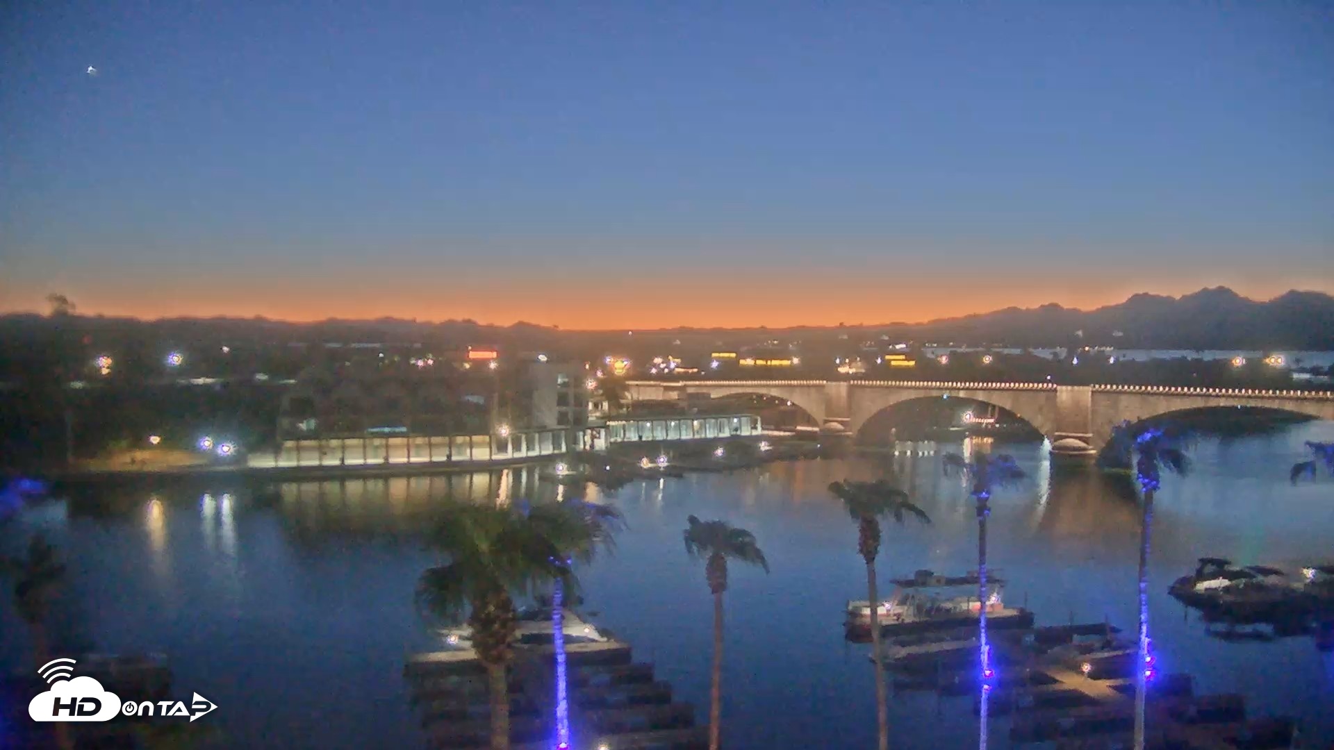 Snapshot of Lake Havasu London Bridge Live Webcam taken Sep 2, 2026, 7:37pm MST