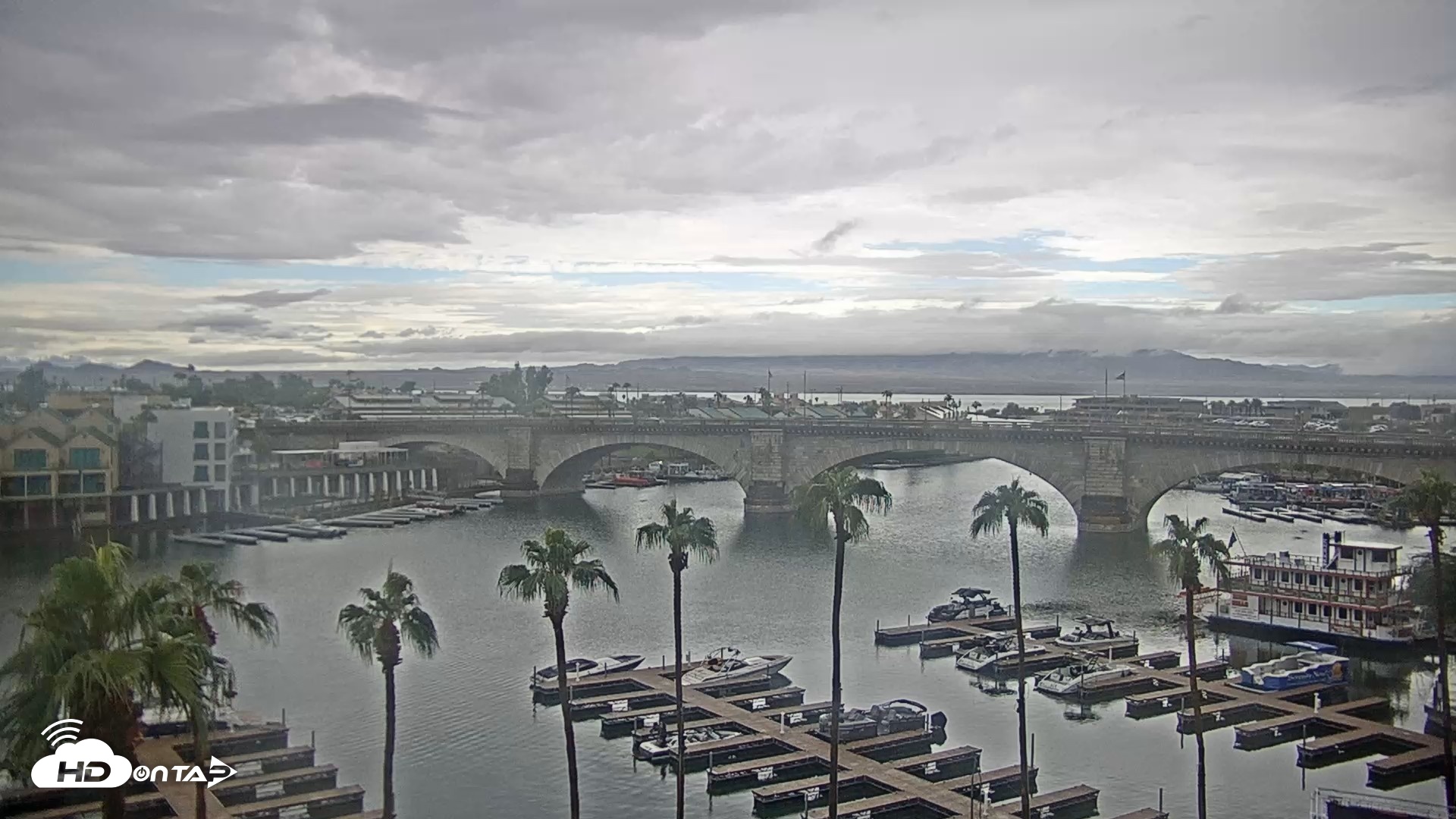 Snapshot of Lake Havasu London Bridge Live Webcam taken Oct 11, 2026, 9:29am MST
