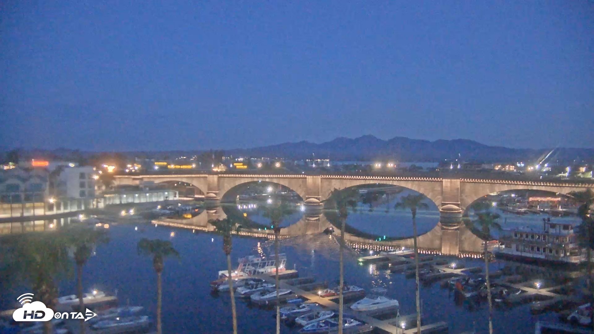 Snapshot of Lake Havasu London Bridge Live Webcam taken Aug 16, 2026, 5:29am MST