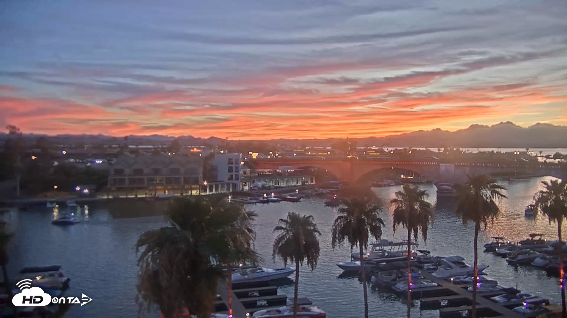 Snapshot of Lake Havasu London Bridge Live Webcam taken Jul 3, 2026, 8:12pm MST