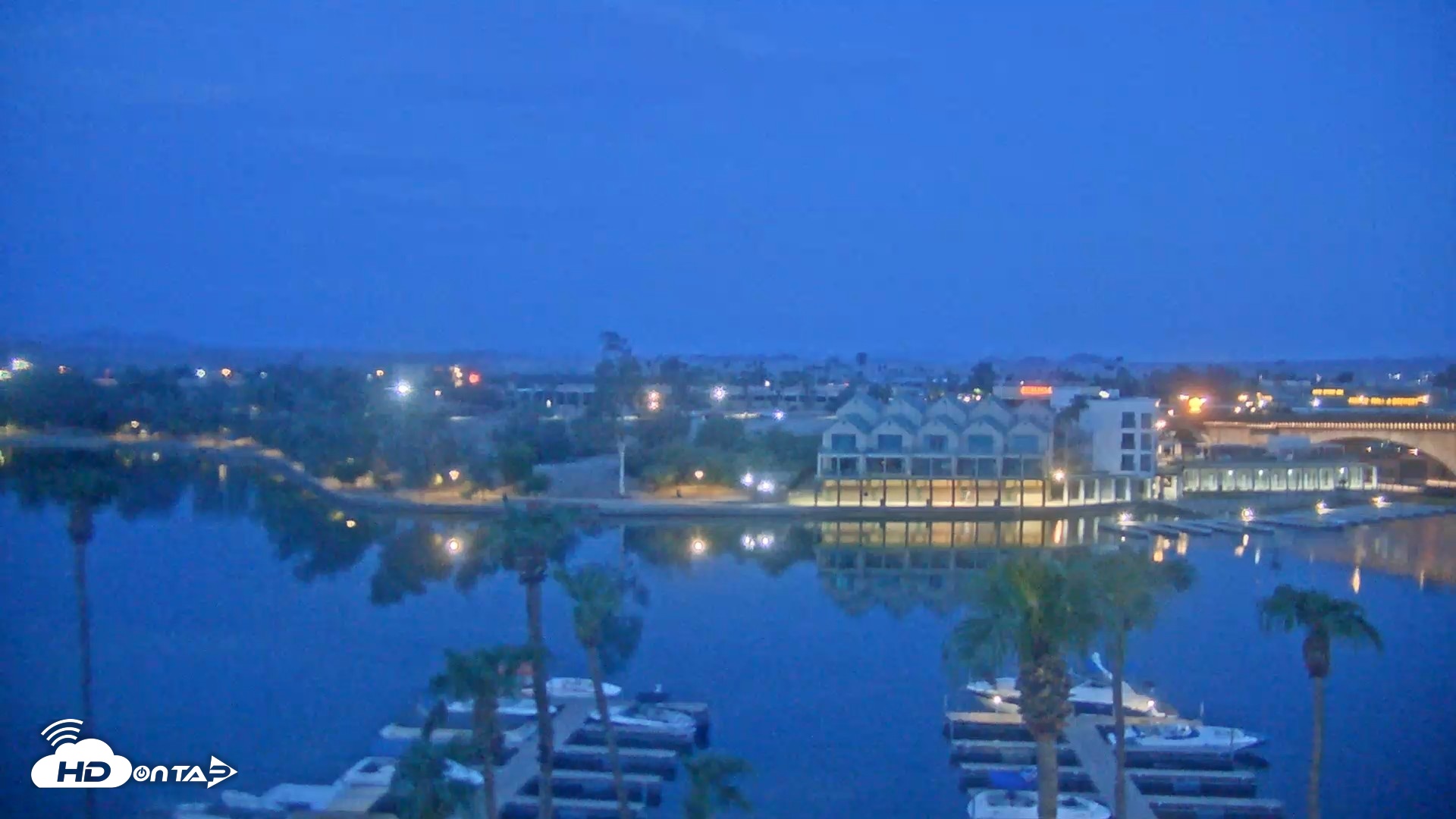 Snapshot of Lake Havasu London Bridge Live Webcam taken Aug 24, 2026, 5:43am MST