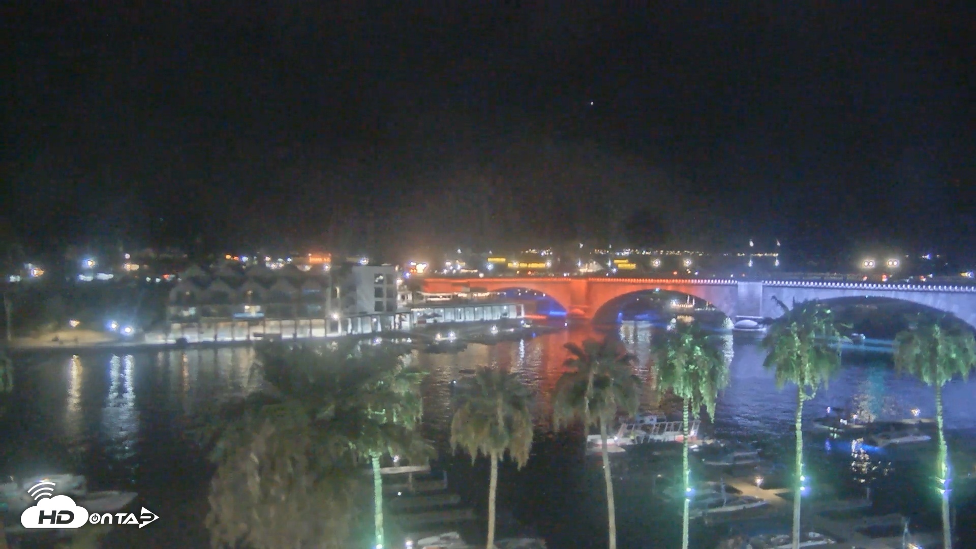Snapshot of Lake Havasu London Bridge Live Webcam taken Jul 4, 2026, 9:28pm MST