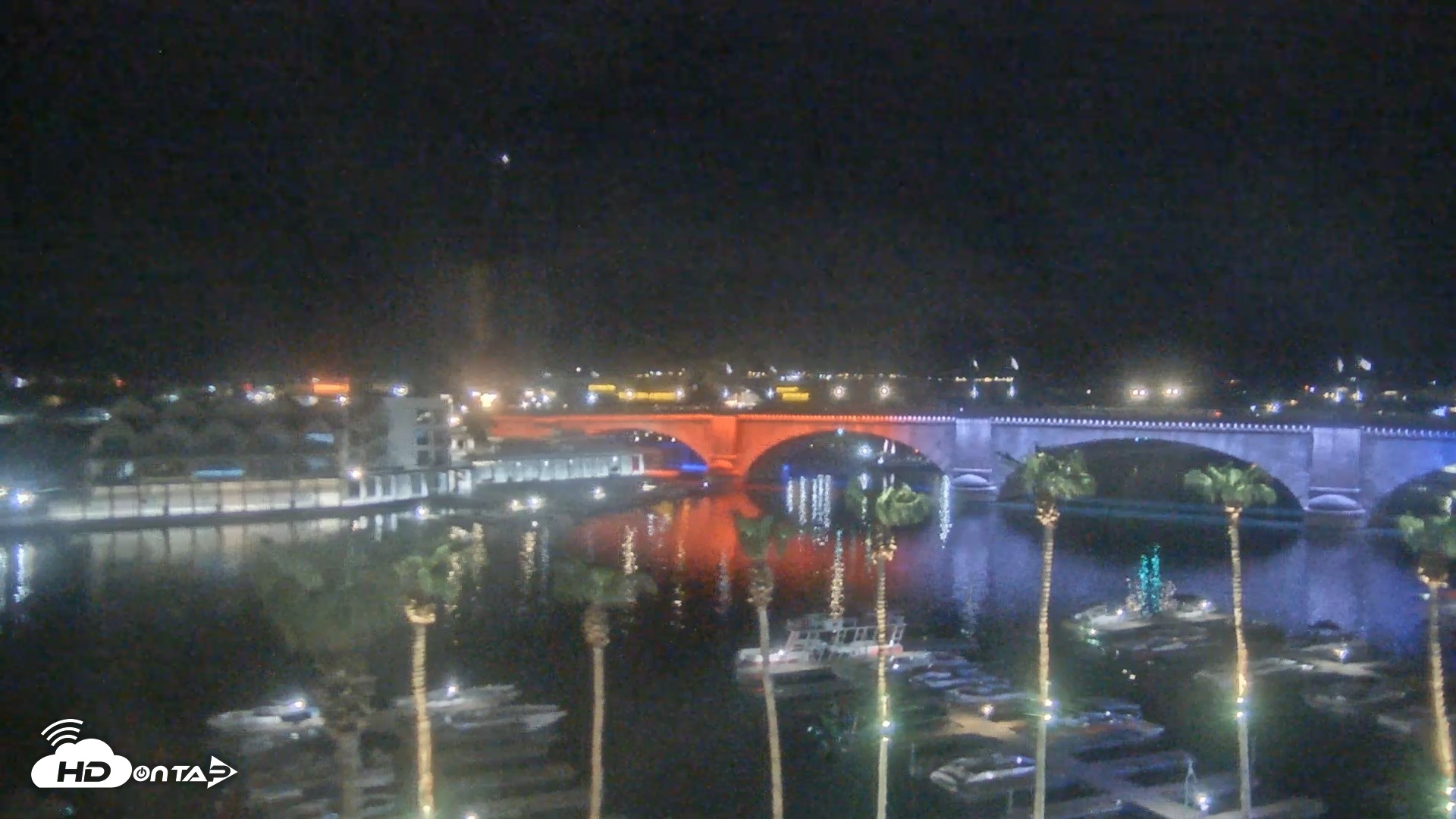 Snapshot of Lake Havasu London Bridge Live Webcam taken Jul 24, 2026, 9:09pm MST