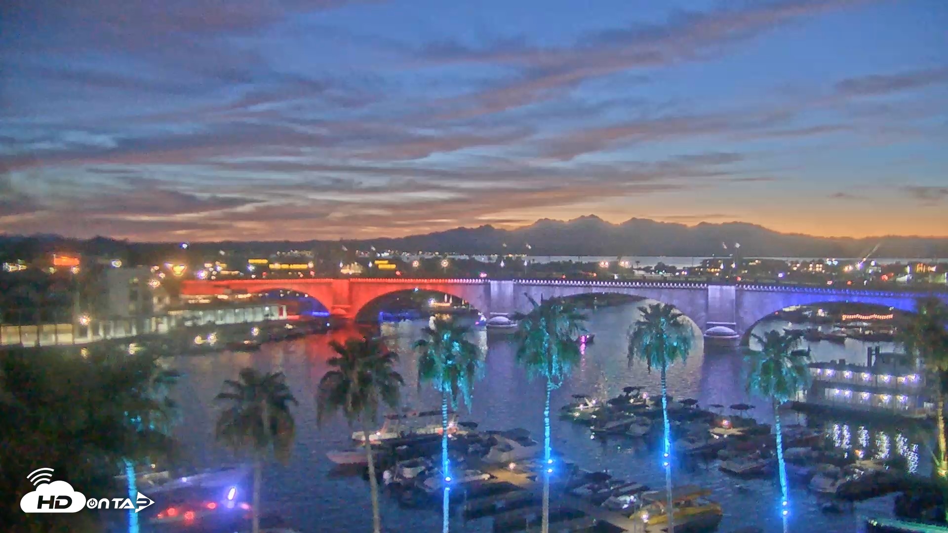 Snapshot of Lake Havasu London Bridge Live Webcam taken Jul 3, 2026, 8:32pm MST
