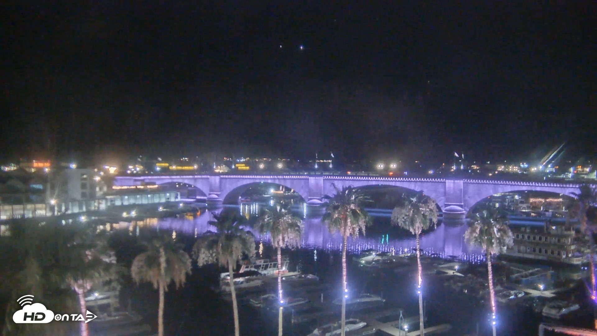 Snapshot of Lake Havasu London Bridge Live Webcam taken Jun 7, 2026, 9:21pm MST