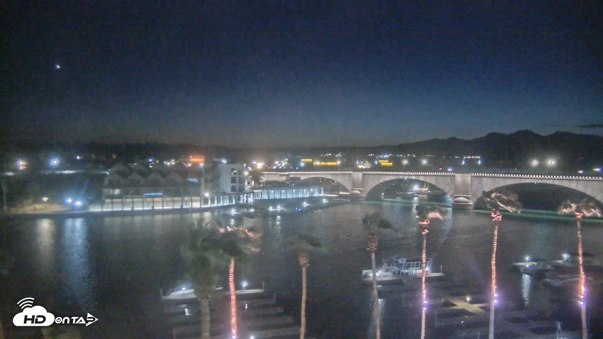 Snapshot of Lake Havasu London Bridge Live Webcam taken Aug 31, 2026, 8:00pm MST