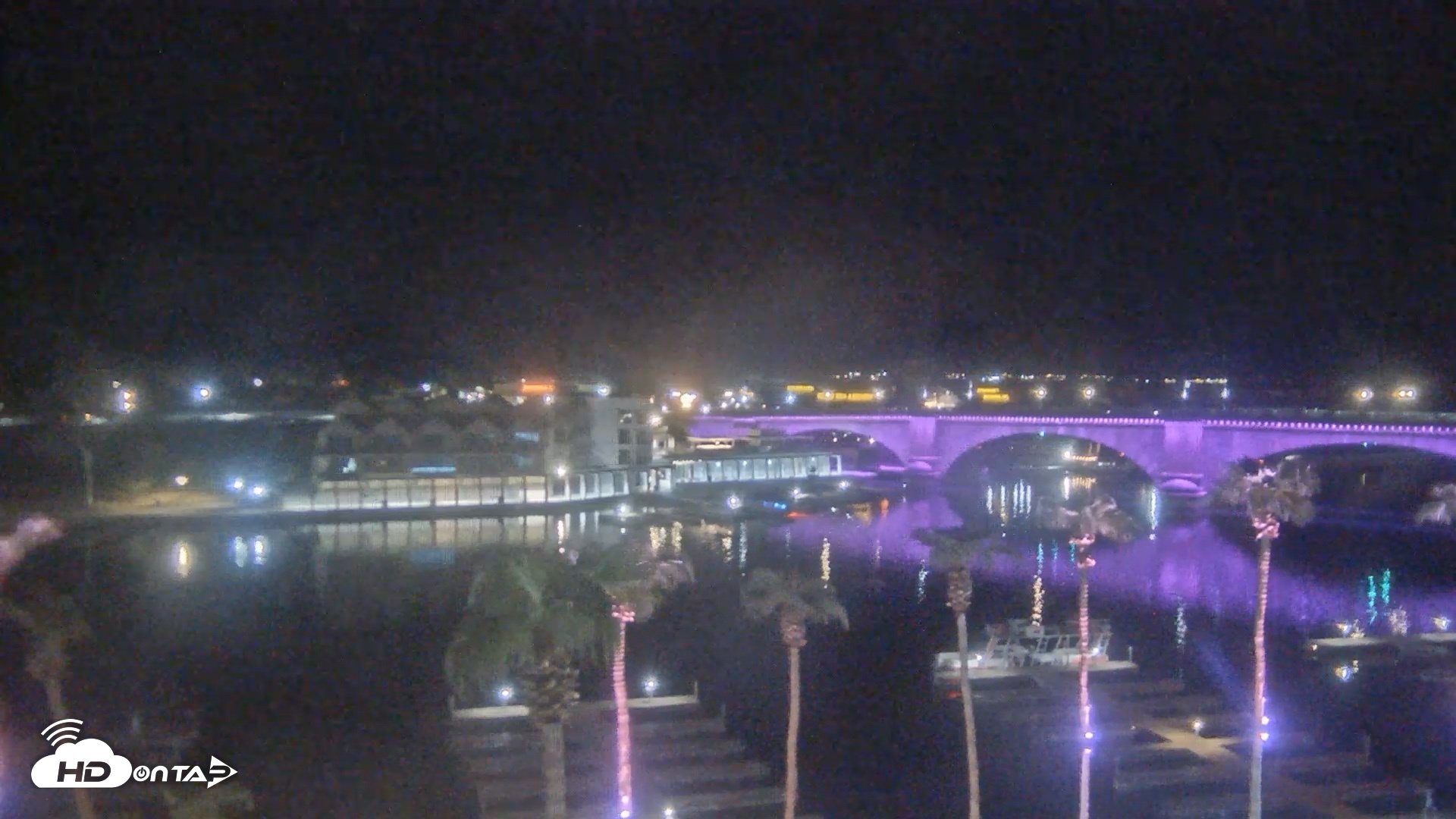 Snapshot of Lake Havasu London Bridge Live Webcam taken Aug 27, 2026, 8:24pm MST