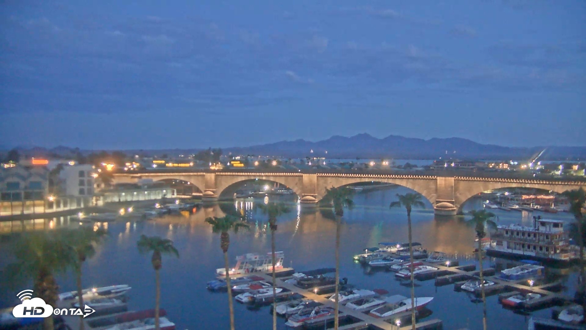 Snapshot of Lake Havasu London Bridge Live Webcam taken Aug 23, 2026, 5:41am MST