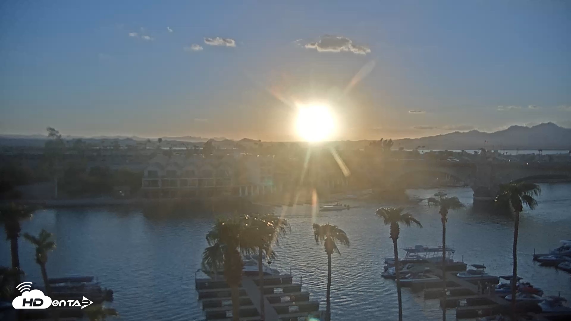 Snapshot of Lake Havasu London Bridge Live Webcam taken Sep 12, 2026, 6:32pm MST