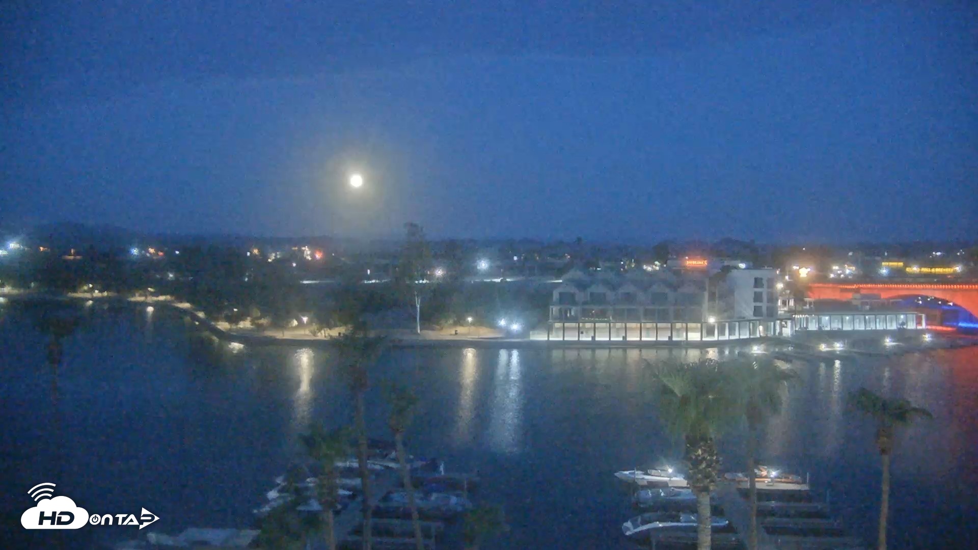 Snapshot of Lake Havasu London Bridge Live Webcam taken Jul 29, 2026, 5:11am MST