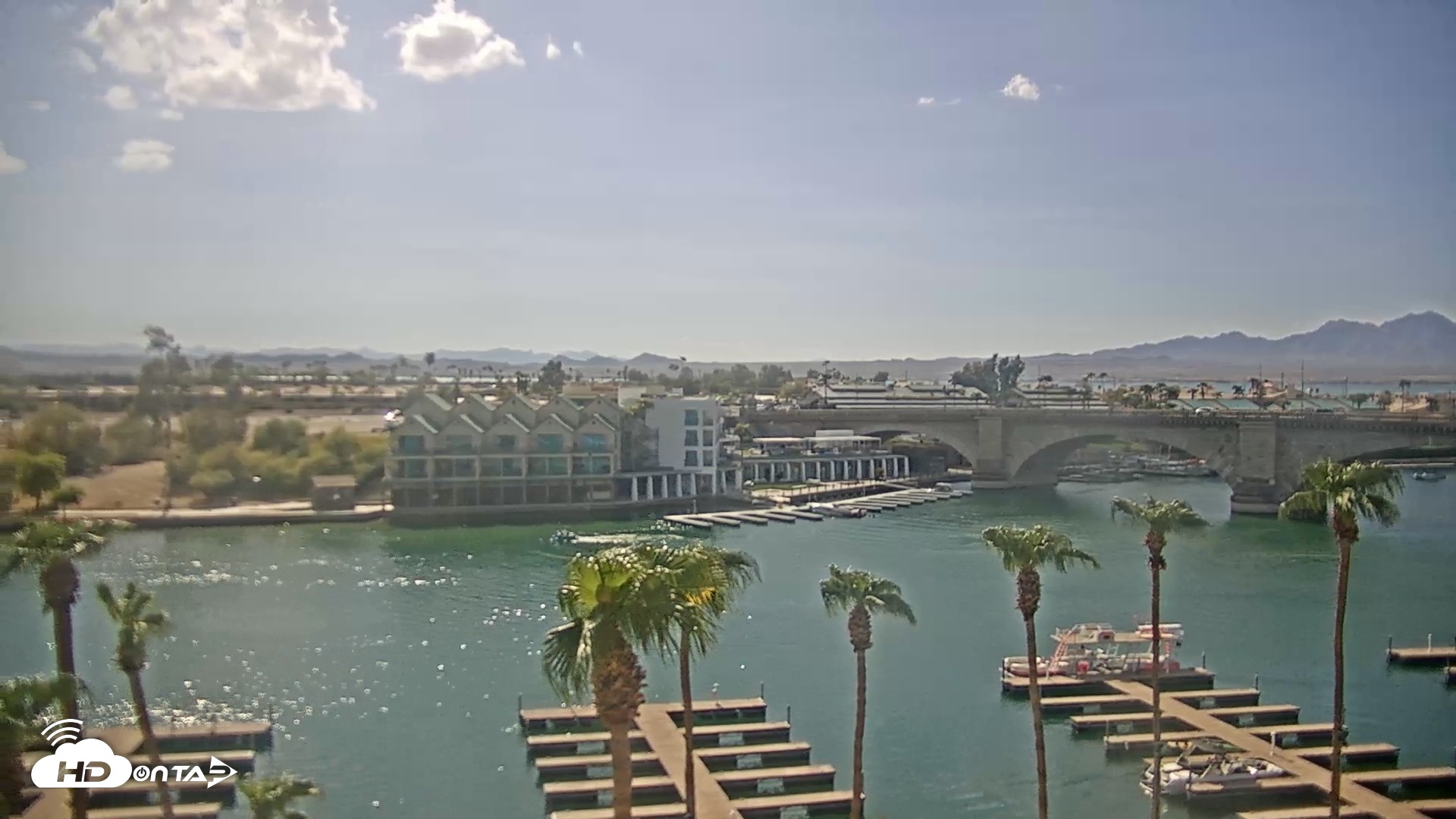 Snapshot of Lake Havasu London Bridge Live Webcam taken Aug 30, 2026, 3:40pm MST