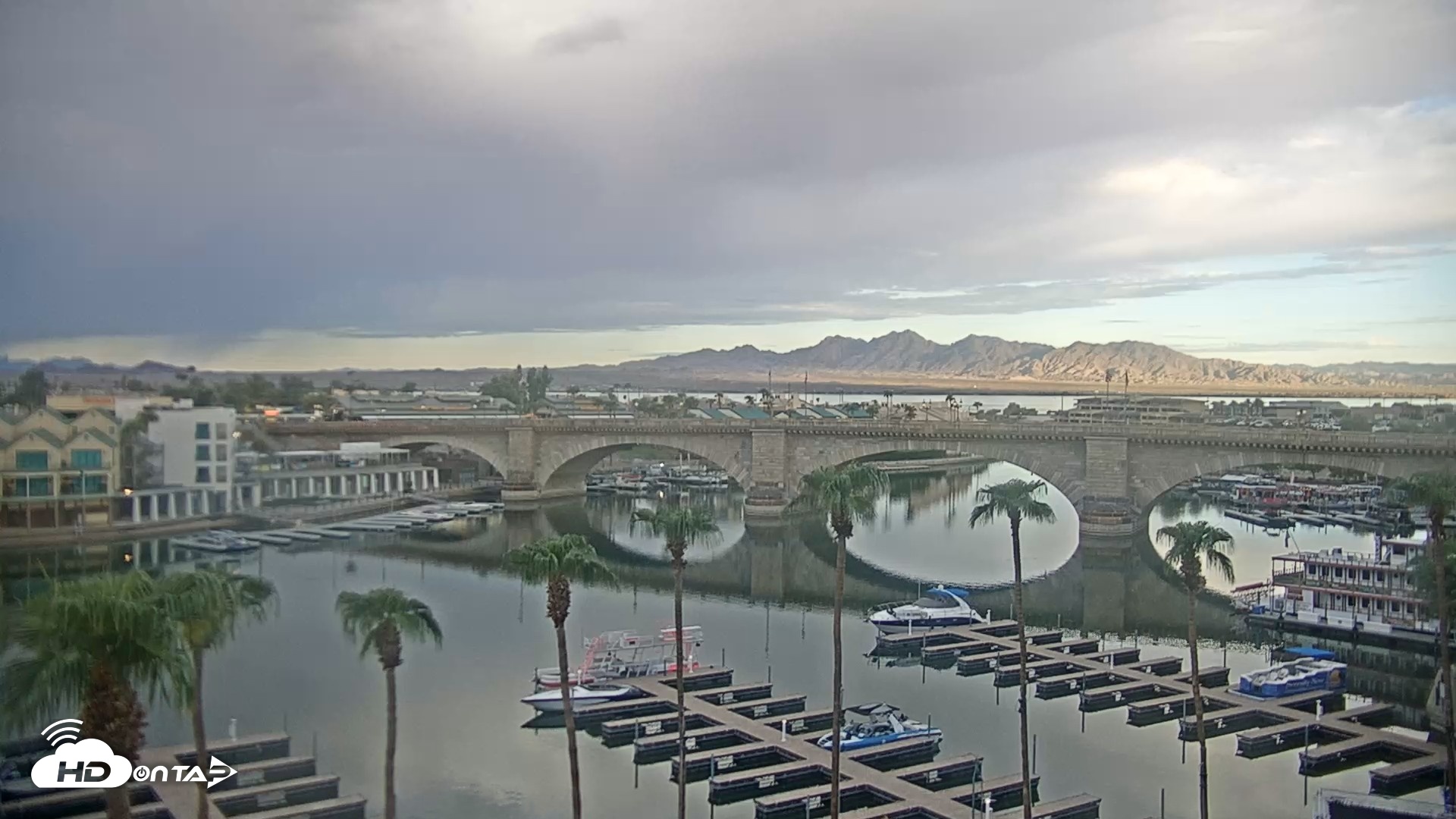 Snapshot of Lake Havasu London Bridge Live Webcam taken Sep 9, 2026, 6:41am MST