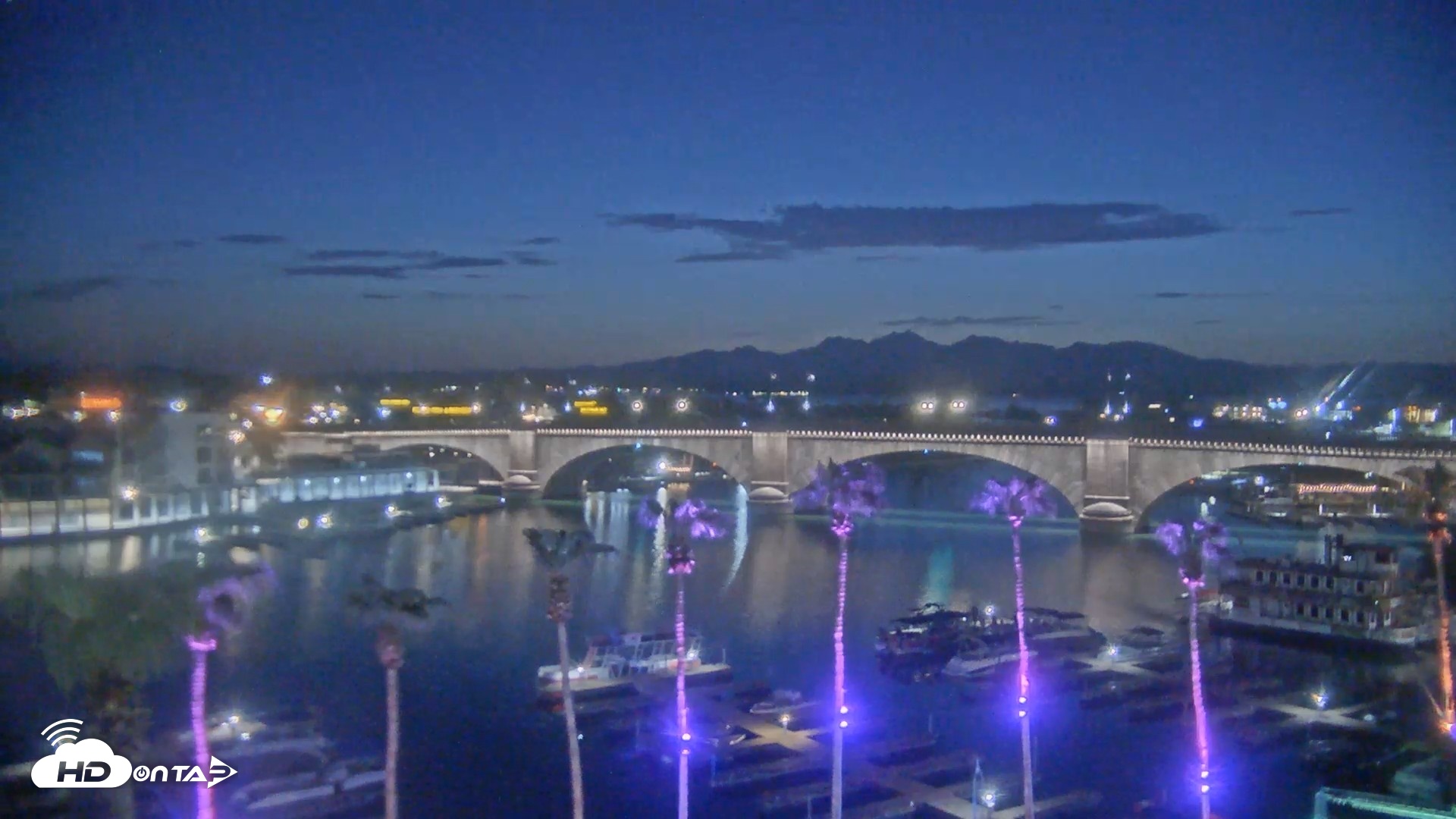 Snapshot of Lake Havasu London Bridge Live Webcam taken Aug 4, 2026, 8:23pm MST