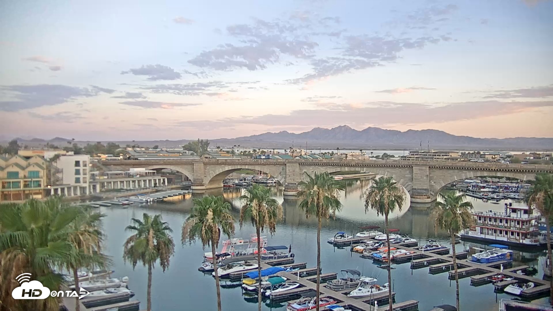 Snapshot of Lake Havasu London Bridge Live Webcam taken Jun 23, 2026, 5:33am MST