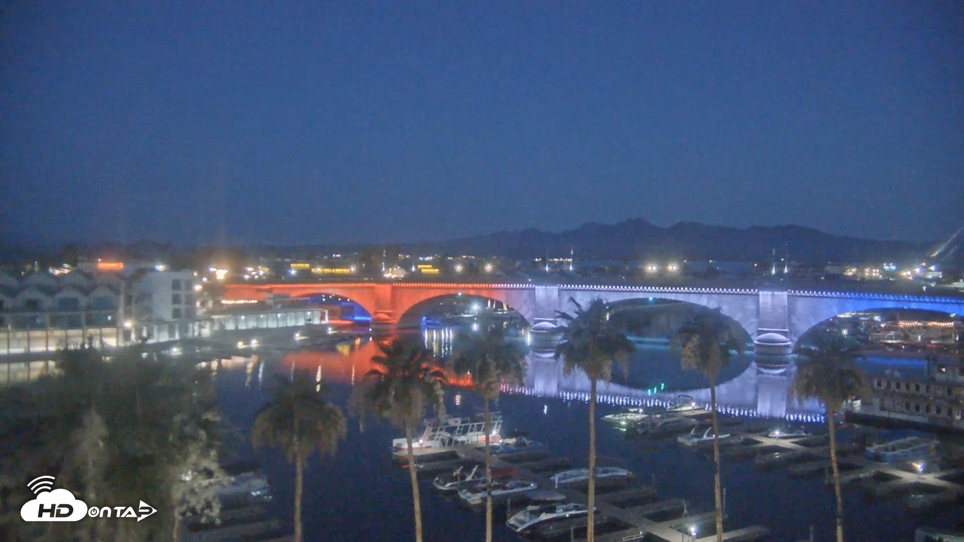 Snapshot of Lake Havasu London Bridge Live Webcam taken Jun 5, 2026, 4:45am MST