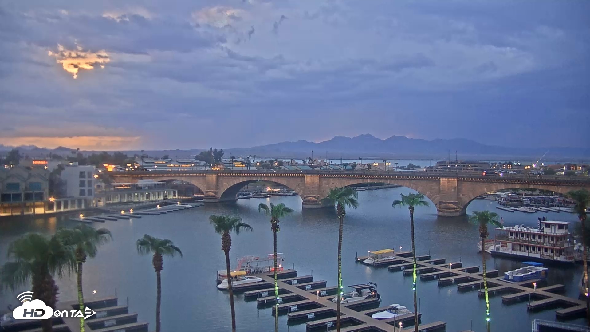 Snapshot of Lake Havasu London Bridge Live Webcam taken Aug 12, 2026, 7:36pm MST